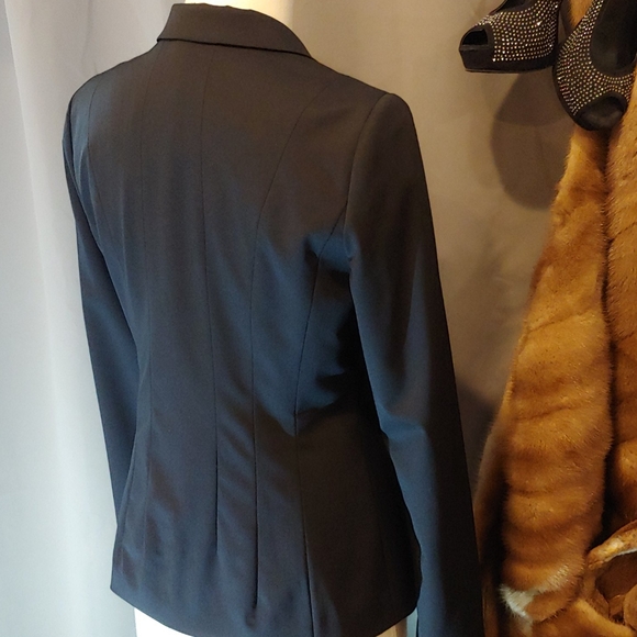 Lafayette 148 Gorgeous Timeless Black Pant Suit - Picture 3 of 8